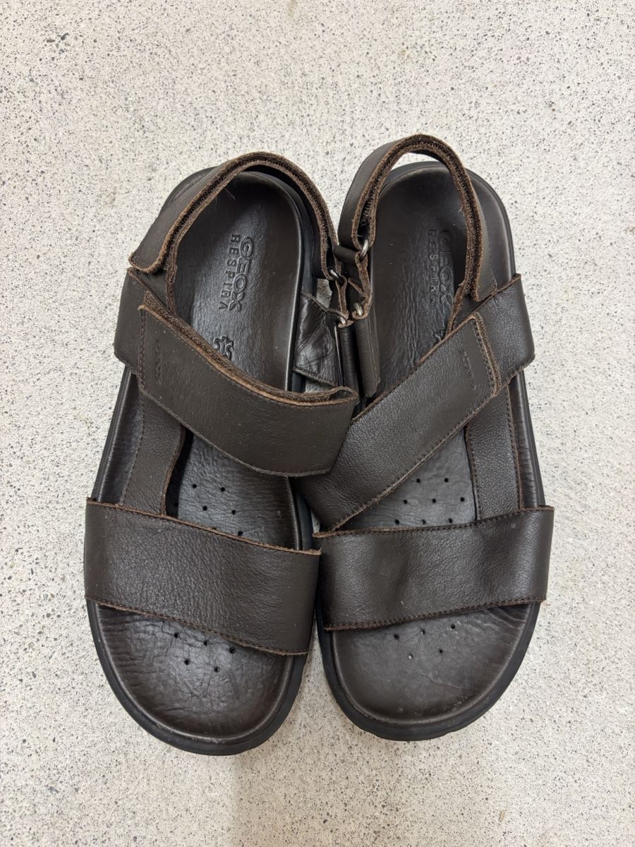 Geox Scarpe da uomo: Geox Respira Brown Leather Sandals, Size 45, EUC – Usato da Bülach venduto da Lummax