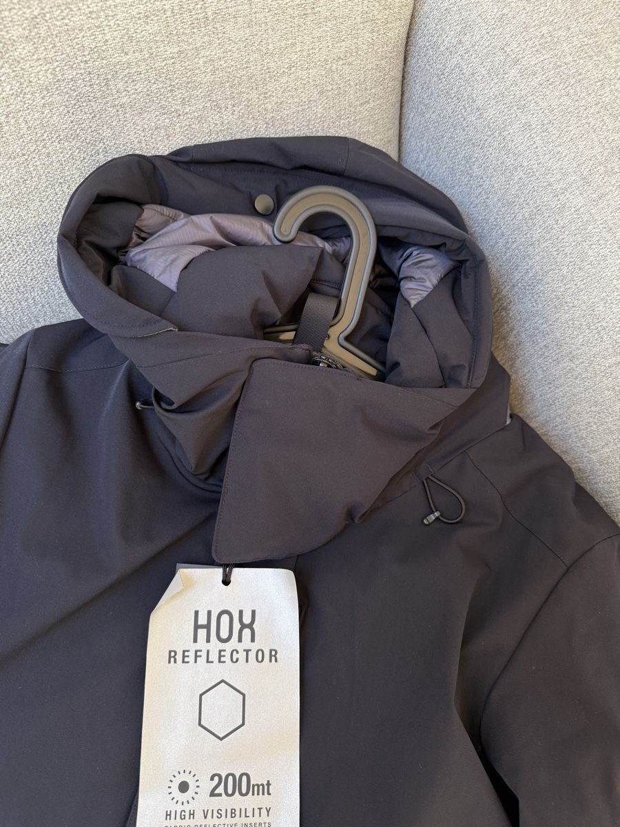 Cappotti: HOX Wintermantel, Gr. S, Neu! – Nuovo e nell'imballaggio originale da Biel-Benken BL venduto da Aplus0