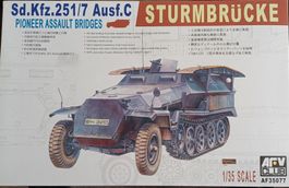 AFV Club 35077 Sd.Kfz. 251/7 Ausf.C Sturmbrücke