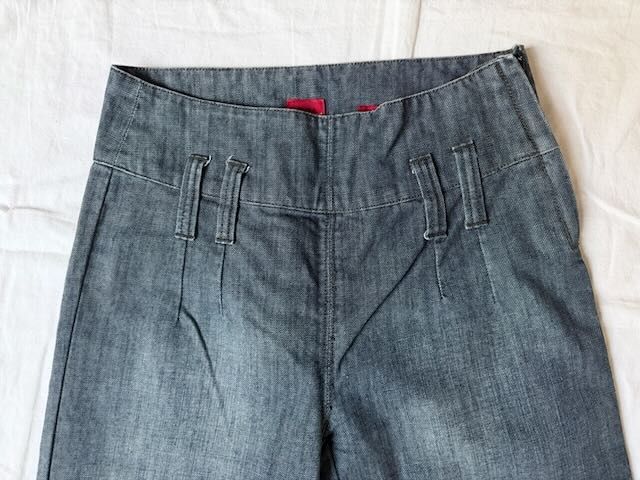 Vero Moda Jeans: Vero Moda, weite Jeans, grau-blau, Gr. 27/L32 – Nuovo (secondo la descrizione) da Basel venduto da Solaia28 1