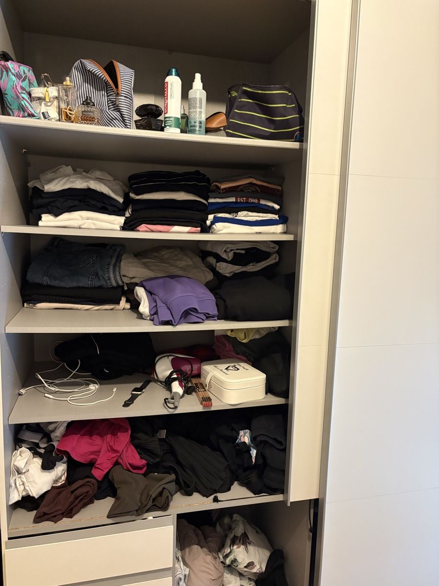 Armoires: Kleiderschrank Gratis – D'occasion à St. Gallen par kre_v9nm 4