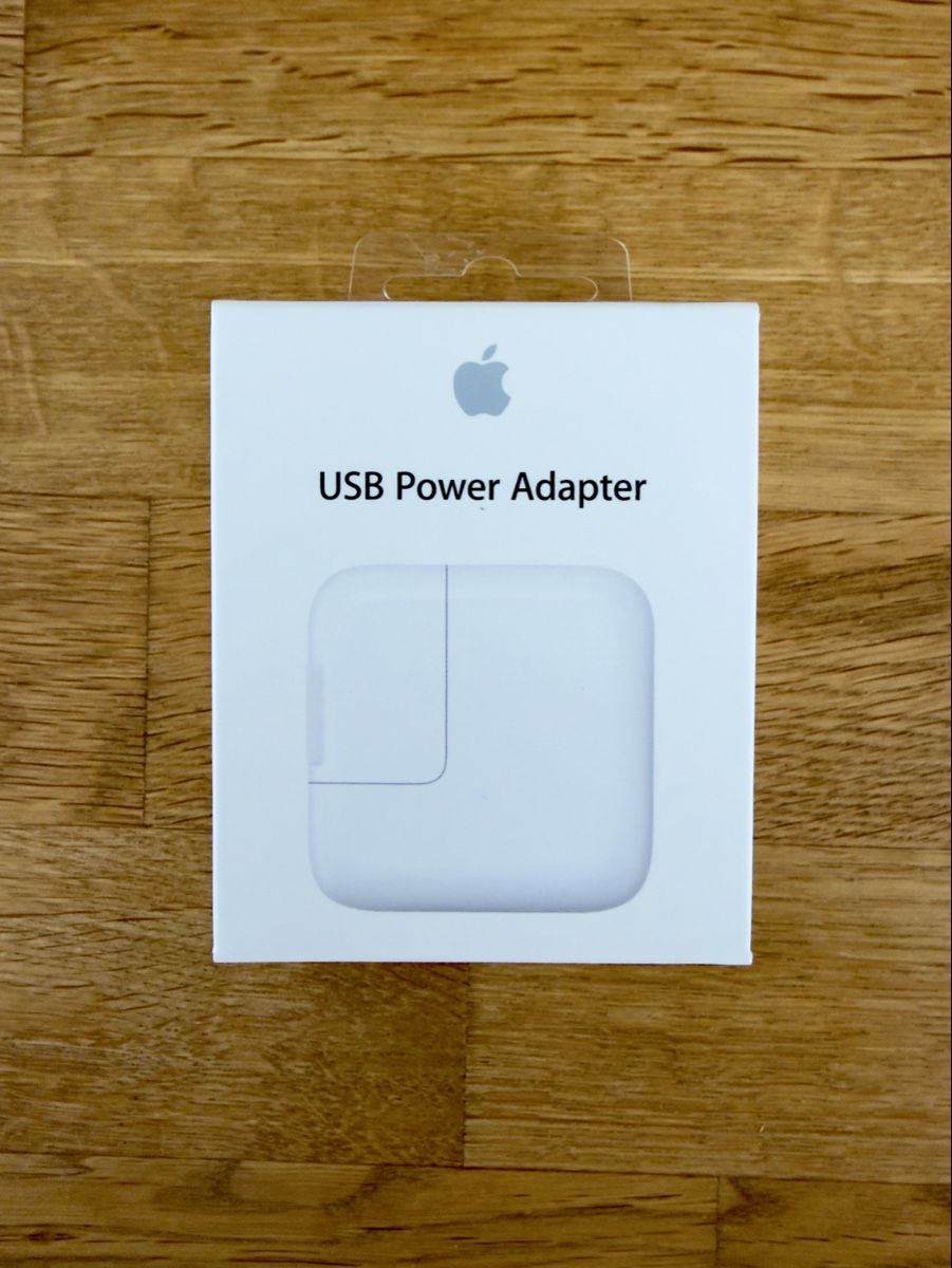 Apple Unità & Adattatore: Apple USB Power Adapter – Nuovo e nell'imballaggio originale da Büetigen venduto da Naschle