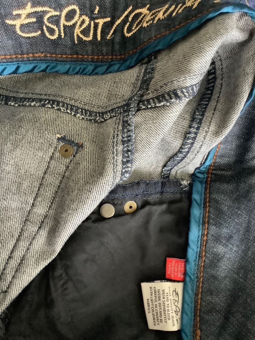 Esprit Jeans: Total angesagte Esprit Bootcut Jeans Gr. 27/34 – Usato da Kreuzlingen venduto da shopaholicatheart_4 2