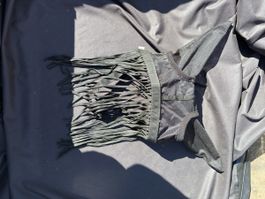 Fliegenfransen mit integrierter Fliegenhaube
