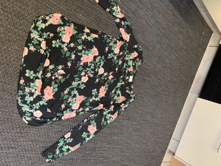 Vila Bluse gr XS/S geblumt