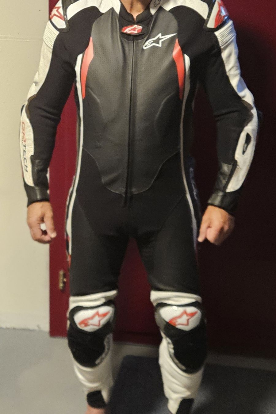 Alpinestars Completi, tute sportive e funzionali: Alpinestars GP Tech Lederkombi (50) – Usato da Ilanz venduto da Rossi08