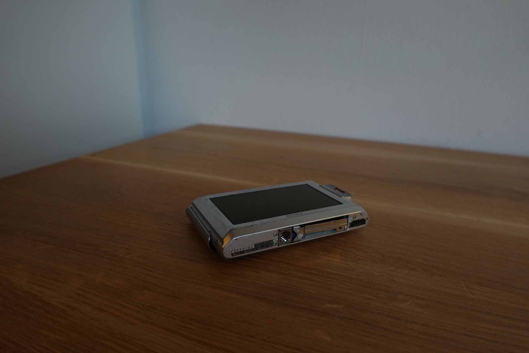 Sony Kamera: Sony DSC-T90 - Grau – Defekt aus Fribourg von mar_9vlt 4