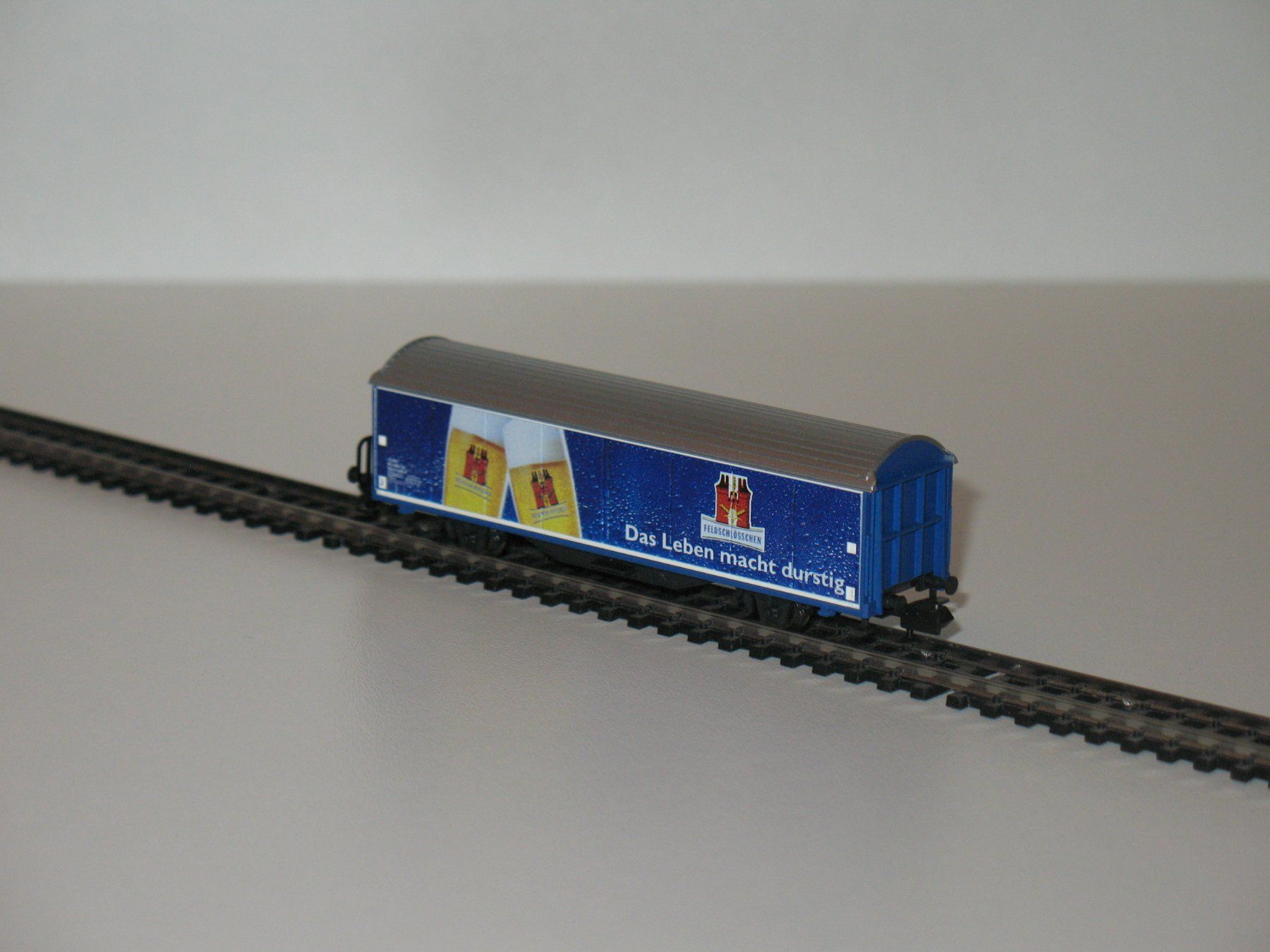 Trix Modelleisenbahnen: Schiebewandwagen der SBB "Feldschlösschen" / Minitrix 15605 – Gebraucht aus Ettiswil von Caapraibex 5
