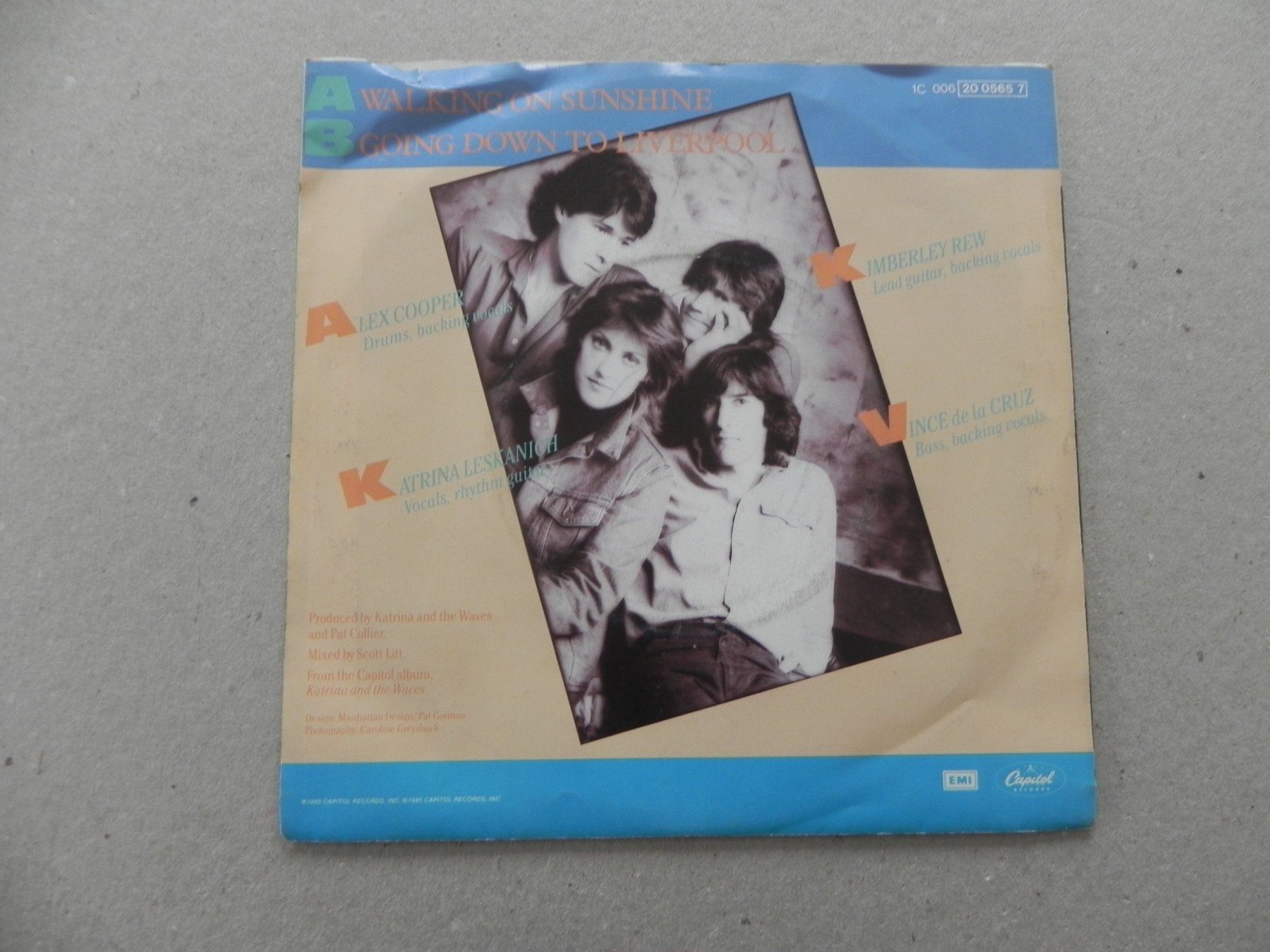 Schallplatten: Single Pop Band Katrin & the Waves 1985 Walking on Sunshine – Gebraucht aus Siebnen von krimsie 1