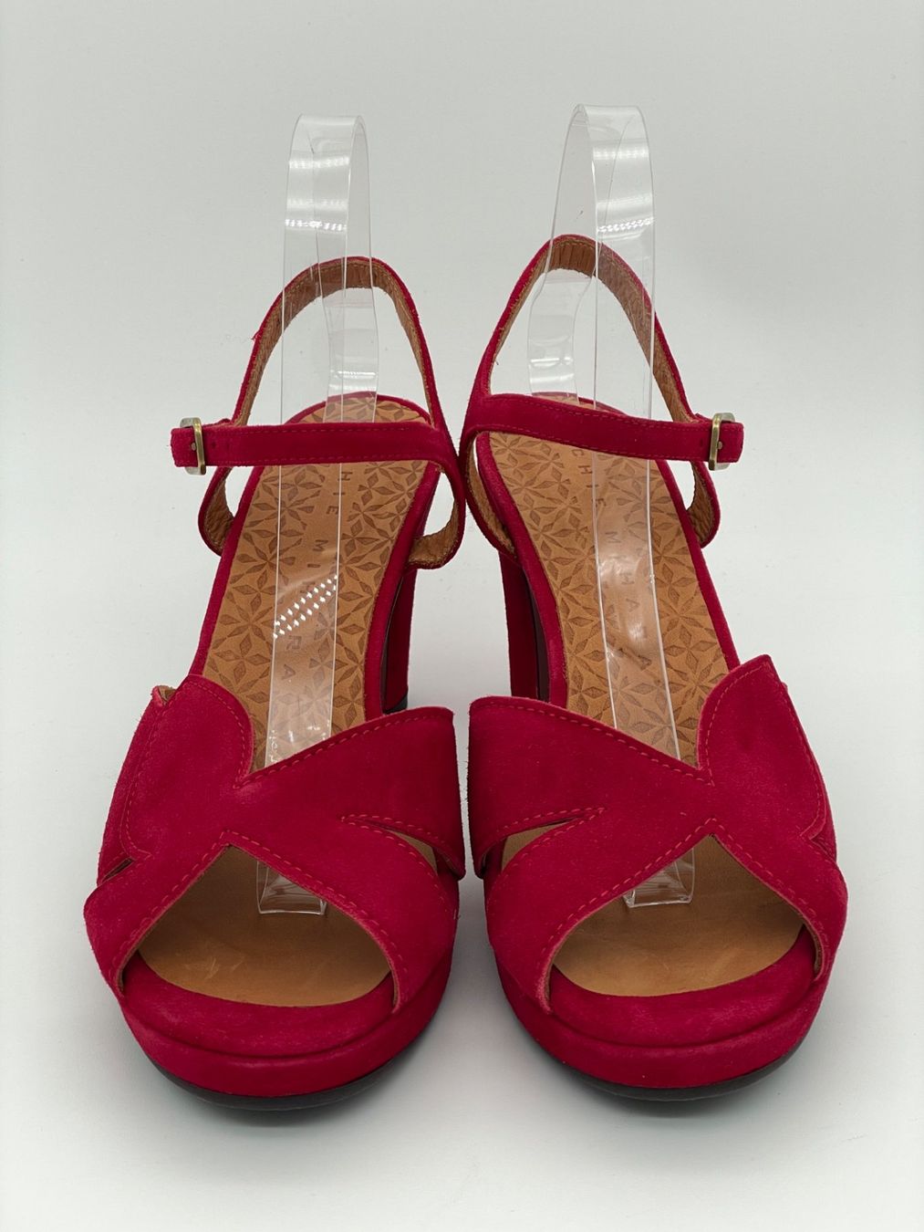 Chie Mihara Scarpe da donna: Chie Mihara Kemada Sandale mit Absatz EU 40 Rot – Nuovo e nell'imballaggio originale da Zürich venduto da shoe_shop 4