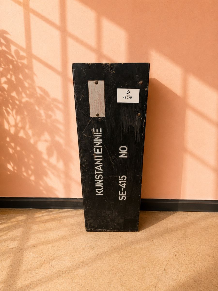 Funktechnik: Kunstantenne SE-415 Zellweger Uster – Schweizer Armee – Gebraucht aus Fulenbach von Annie.s_Mid_Century