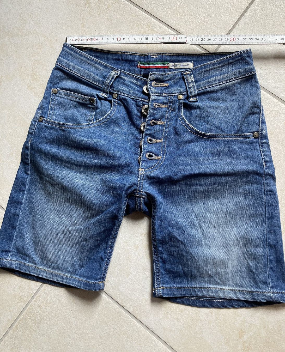 Please Jeans Jeans: Please Damenshorts XXS – Usato da Steffisburg venduto da Stern3004