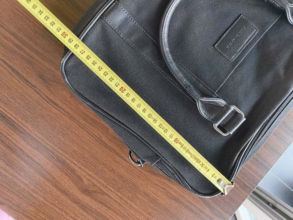 Borse: Schwarze Laptoptasche – Usato da Nänikon venduto da Manta87 3