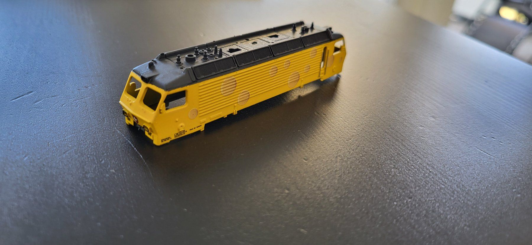Modellini di ferrovie: Caisse Re 4/4 IV Chäs – Usato da Colombier NE venduto da Couscous12