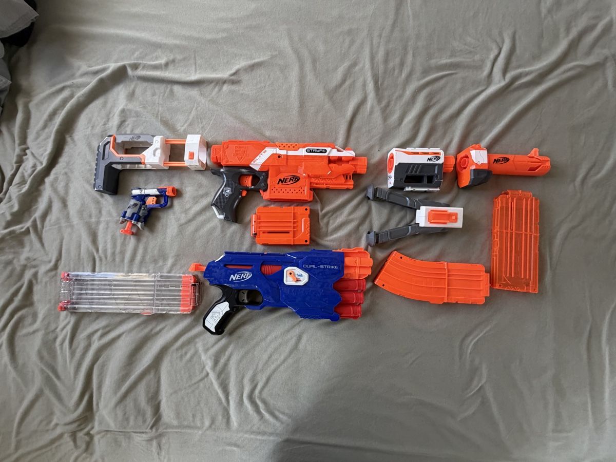 Nerf Giocattoli: Diverse Nerf Blaster+Zubehör – Usato da Goldau venduto da jan_2vzy