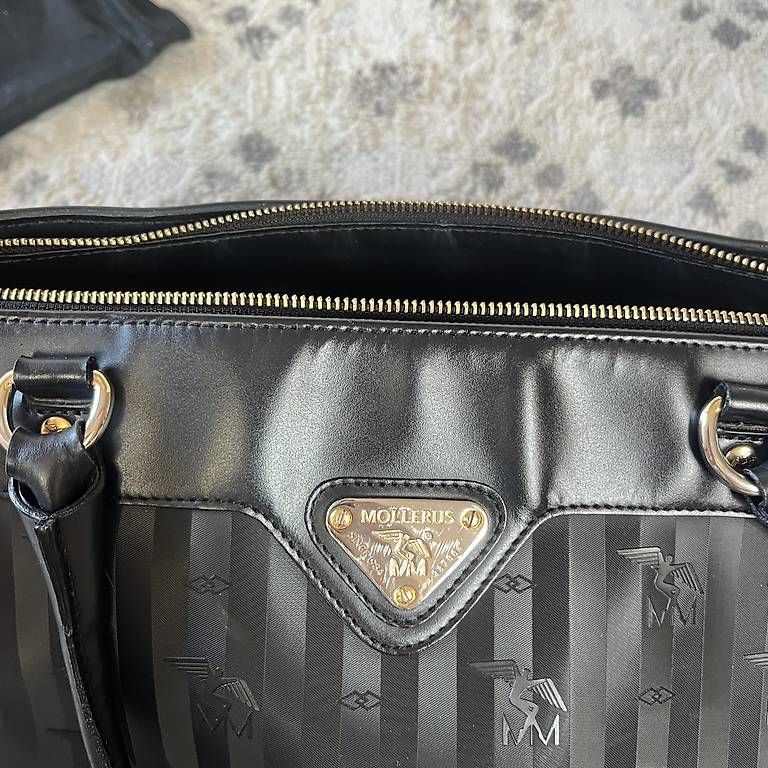 Maison Mollerus Borse da donna: Maison Mollerus Sulz Tasche, schwarz & gold – Usato da Winterthur venduto da Anouk.Mia 2