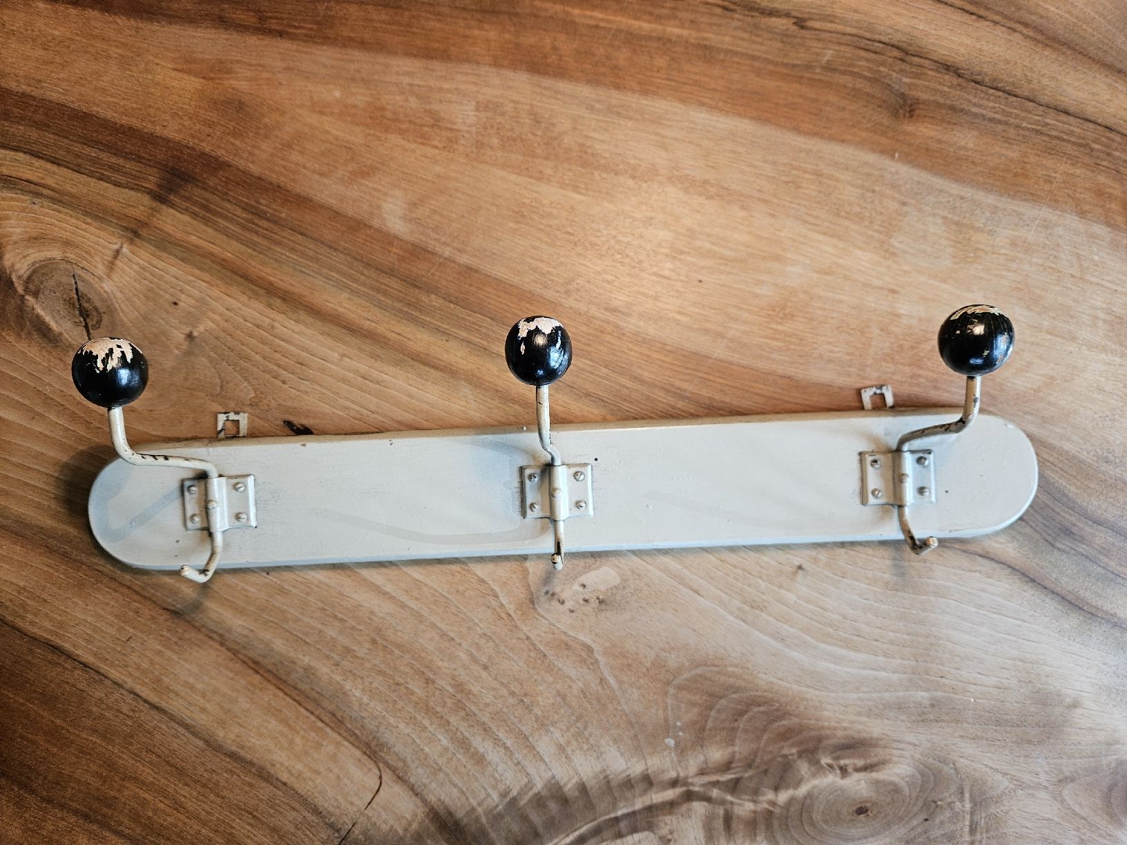 Guardaroba: Vintage antike Garderobe – Usato da Winterthur venduto da Dsc3 1