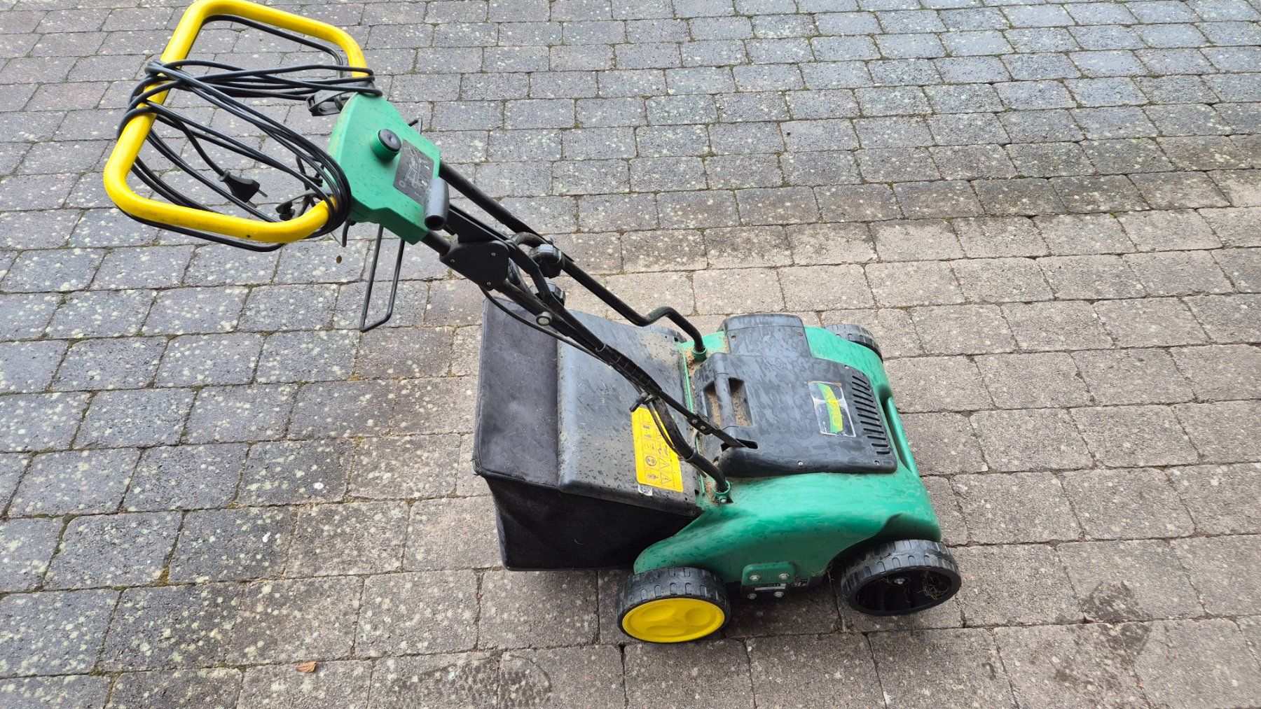 Attrezzi per la lavorazione del suolo: Rasen Vertikultierer – Usato da Villnachern venduto da sev_ghc6 1