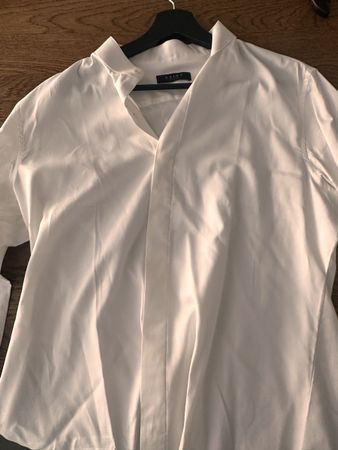 Saint Homme White Shirt - Stylish & Crisp for Summer!