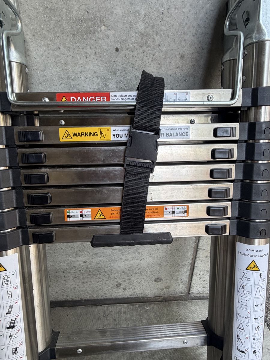 Echelles: Teleskopleiter 2.5M+2.5M Aluminium – Neuf (Voir description) à Zürich par Ermsa 4