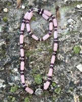 Selbstgemachte Kette mit Armkette