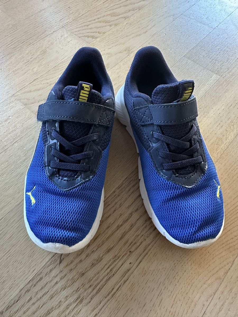 Puma Scarpe per ragazzi: Puma Sportschuhe Gr. 32 – Usato da Kleinandelfingen venduto da Elader