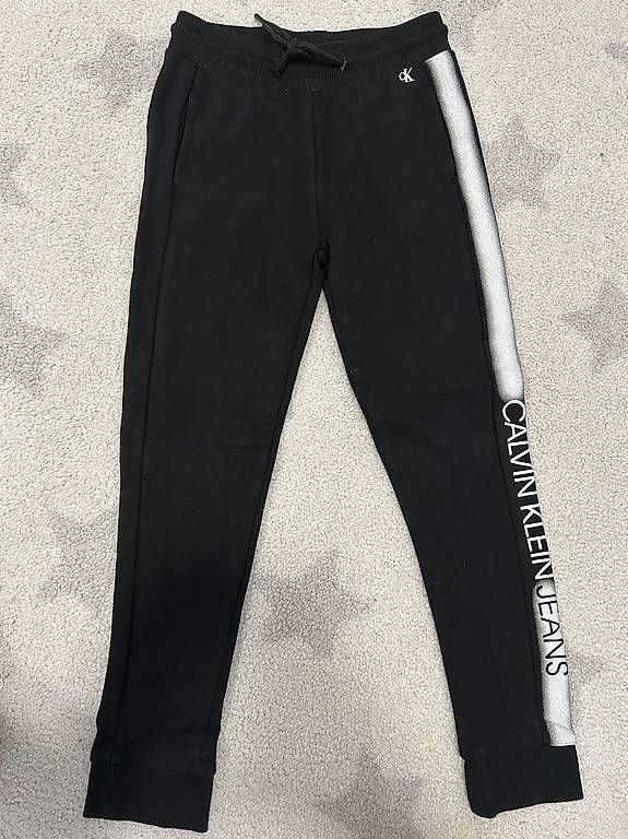 Pantaloni: Calvin Klein pantalone  – Usato da Bellinzona venduto da SammlerTI 1