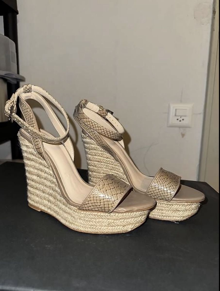 Zara Scarpe da donna: Zara Leder Sandalen, Gr. 37 – Nuovo (secondo la descrizione) da Cunter venduto da tiramisuuu_