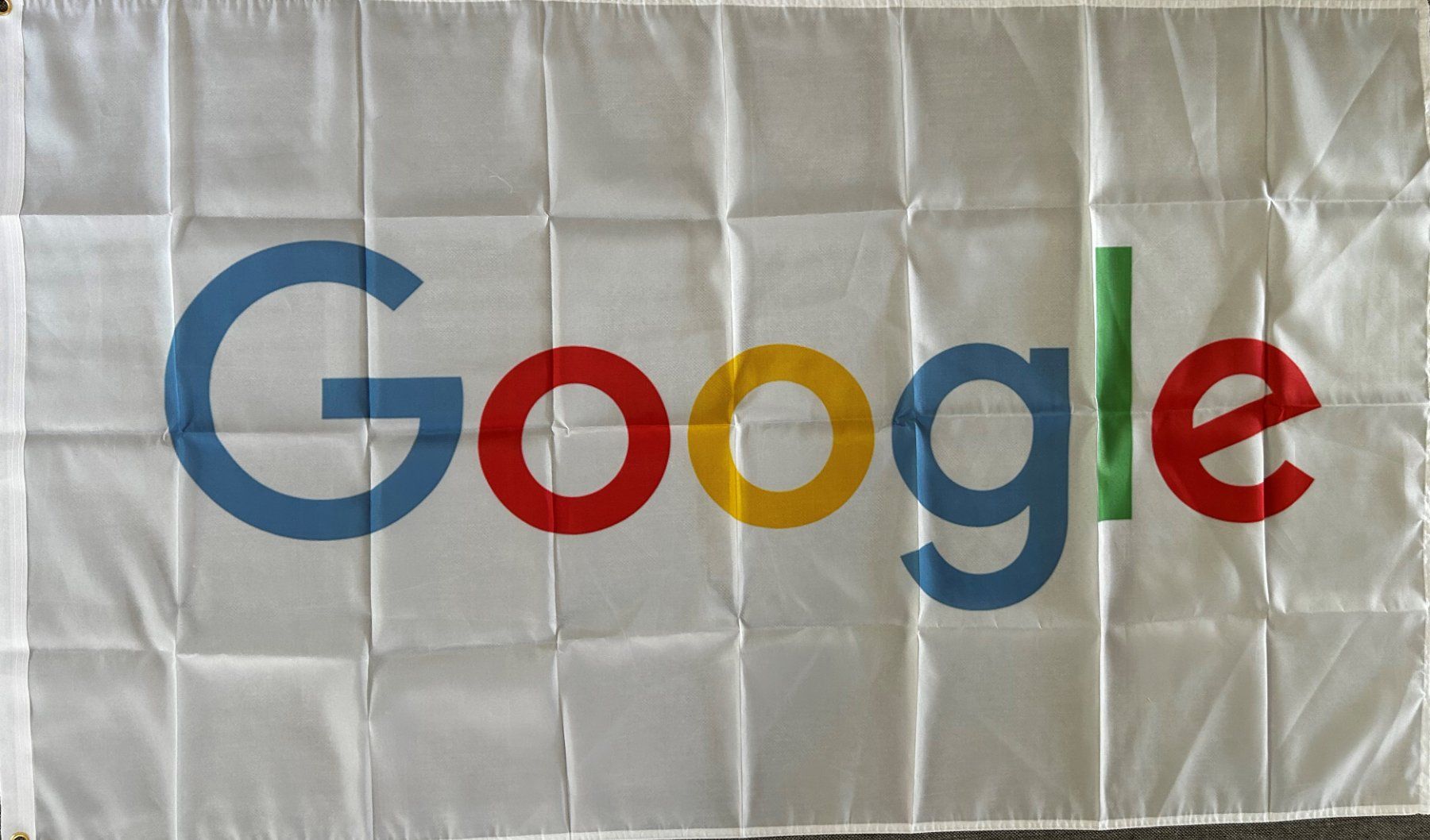 Bandiere: Google Fahne Internet Suchmaschine Alphabet Maps Android – Nuovo e nell'imballaggio originale da Dättlikon venduto da easythings