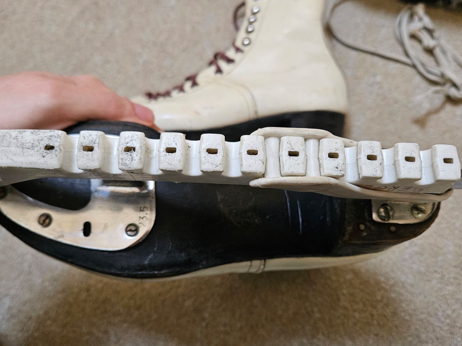 Pattini da ghiaccio: Patins – Usato da Couvet venduto da xen_8fvc 1