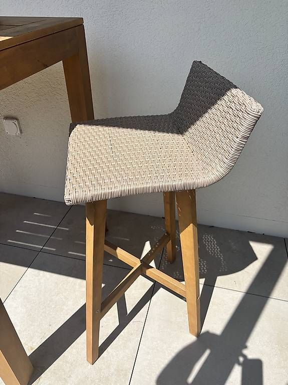 Tables: Garten-/Balkon Stehtisch mit 2x Hocker – D'occasion à Embrach par imperium.daje 2