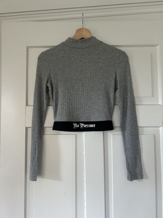 Graues Langarmshirt "No Pressure" Gr. S 