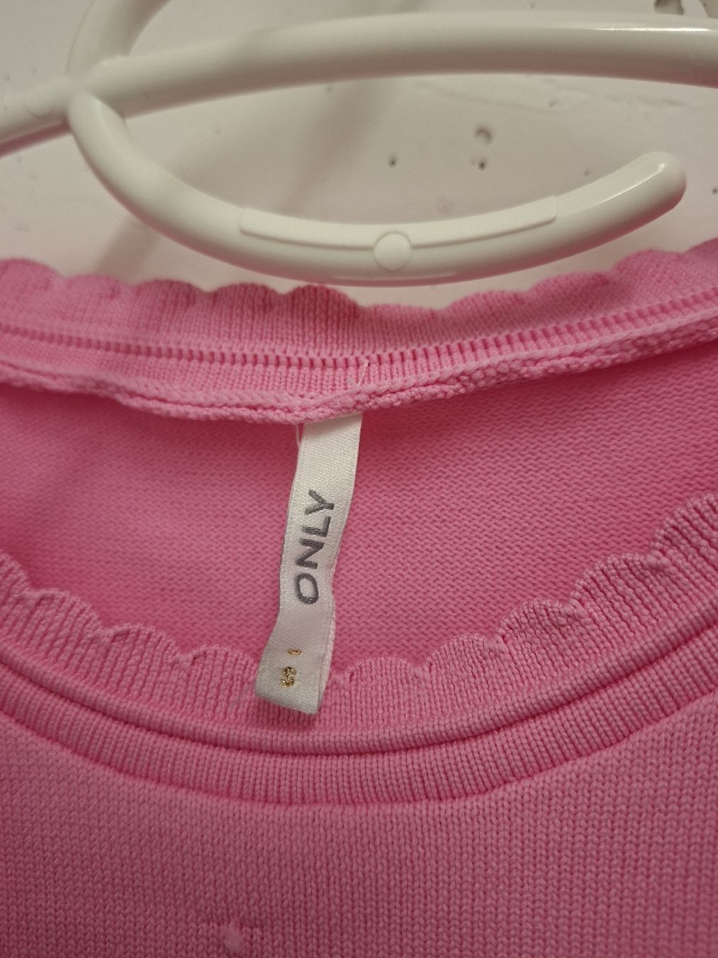 Maglioni & Felpe: Damen Pullover ONLY pink Grösse S mit Ballonärmeln – Usato da Lengwil venduto da Gastman45 2