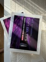 Nagelzubehör/ Nagelstudio- konvolut- Soft Gel Tips & Zubehör