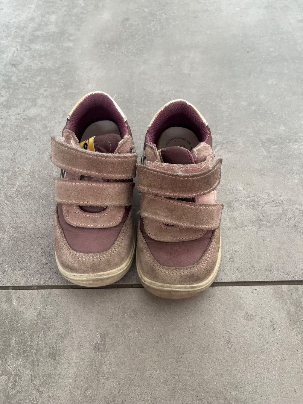 Primigi Chaussures filles: Primigi, Sneakers, Halbschuhe, rosa, Gr. 23 – D'occasion à Mollis par Miss_Dresses