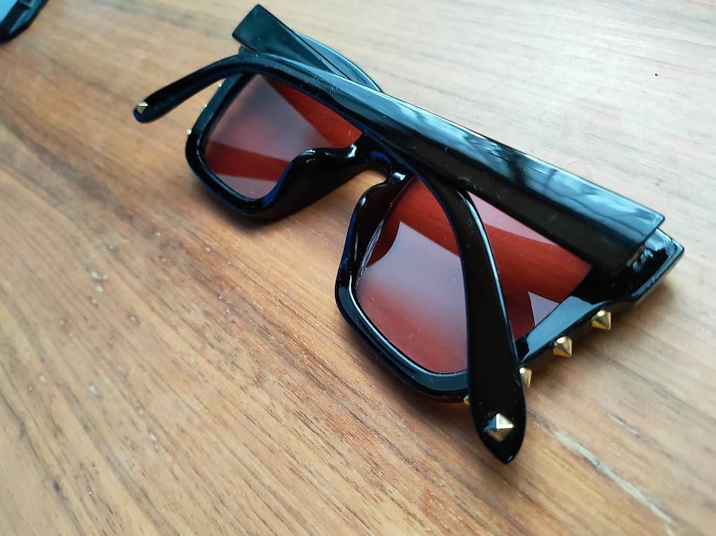 Occhiali & Lenti: Neue moderne Sonnenbrille  – Usato da Schlattingen venduto da armeFrau 1