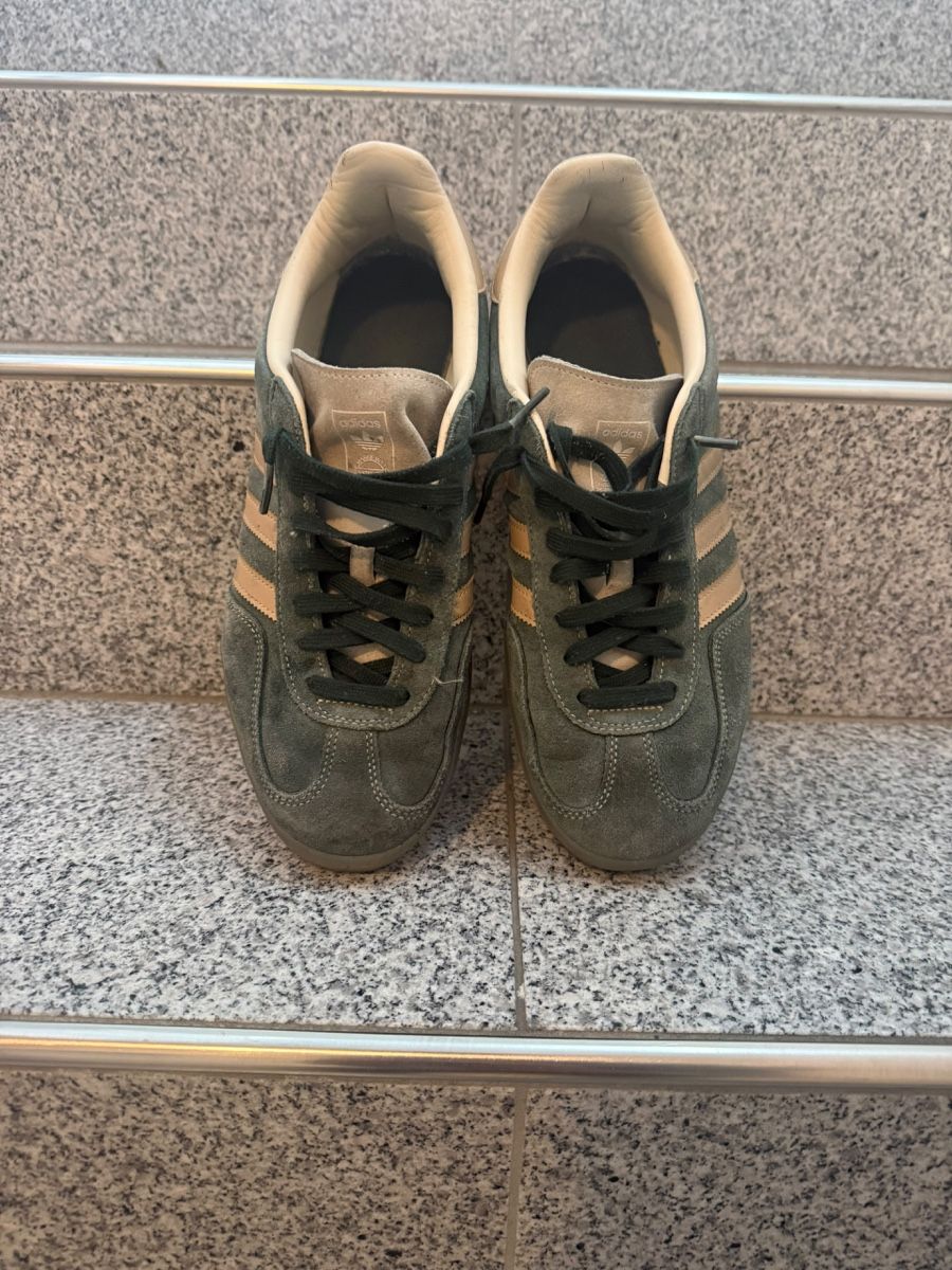 Chaussures hommes: Adidas Sneaker – D'occasion à Reinach BL par LejEm 1