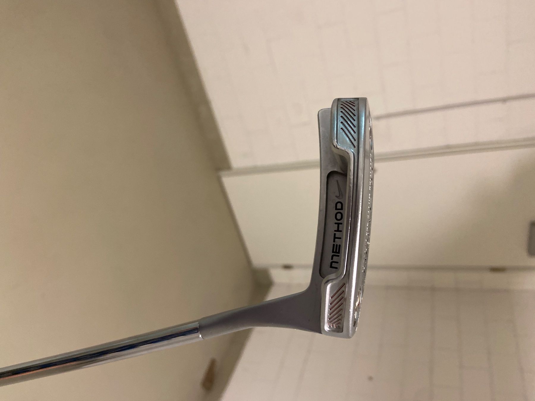 Nike Mazze & Set: Nike Golf Putter - Method Mod 60 - Rechte Seite RH – Usato da Frauenfeld venduto da golfdude 5