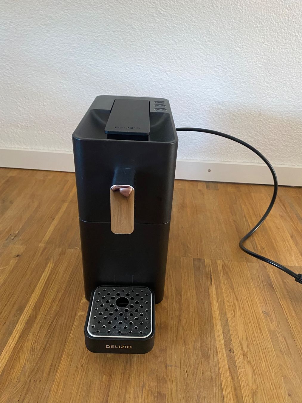 Delizio Kaffeemaschinen & Espressomaschinen: Delizio Carina Kaffeemaschine – Gebraucht aus Zürich von tab_5zgr 1