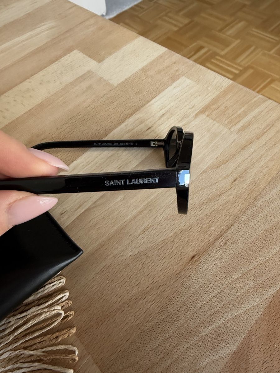 Saint Laurent Occhiali & Lenti: Saint Laurent Sonnenbrille – Nuovo (secondo la descrizione) da Binningen venduto da ellle 1