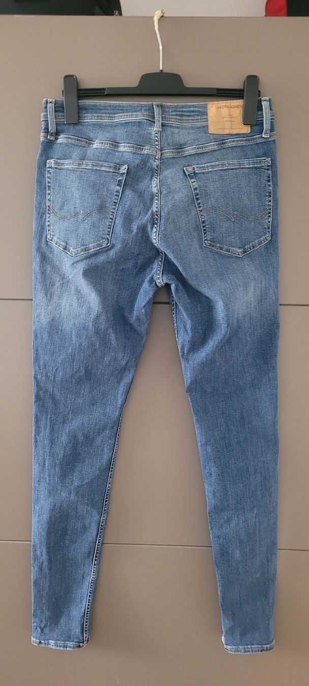 Jack & Jones Jeans: Jean Jack&Jones Tapered/Pete, Taille 32/34 /Super elastique – Nuovo (secondo la descrizione) da Vevey venduto da x_y_f 1