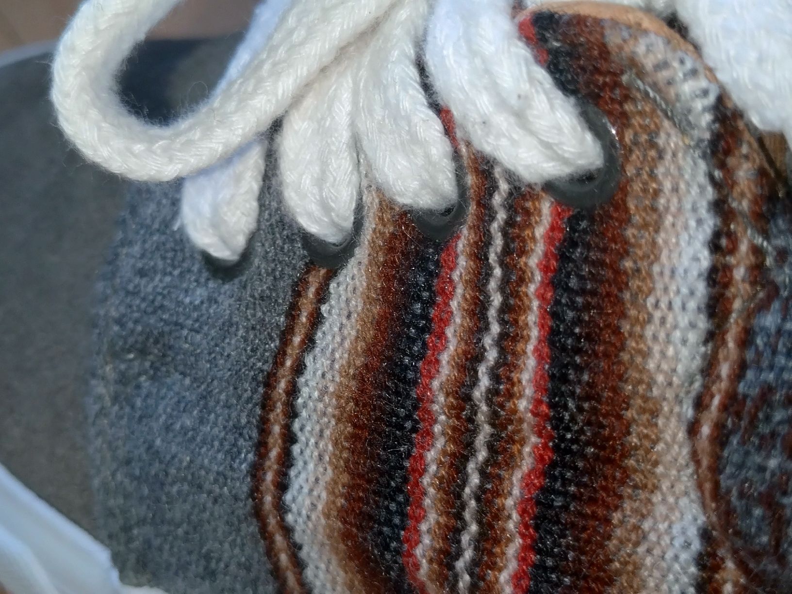 Scarpe da donna: Chaussures décontractées MIPACHA, taille 37, comme neuves! – Usato da Farvagny-le-Grand venduto da LaCaverne 7