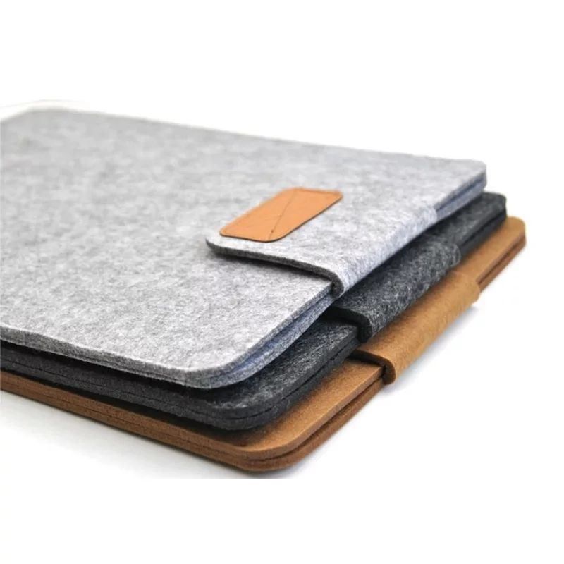 Covers & Borse: Filz Hülle Macbook Laptop – Nuovo e nell'imballaggio originale da Winterthur venduto da Neilpryde01 1