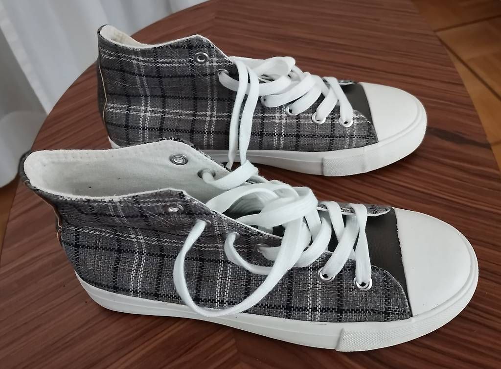 Scarpe da donna: Hanf Boot Sneaker, Gr. 37 – Usato da Muri b. Bern venduto da Claudiahuegli 1
