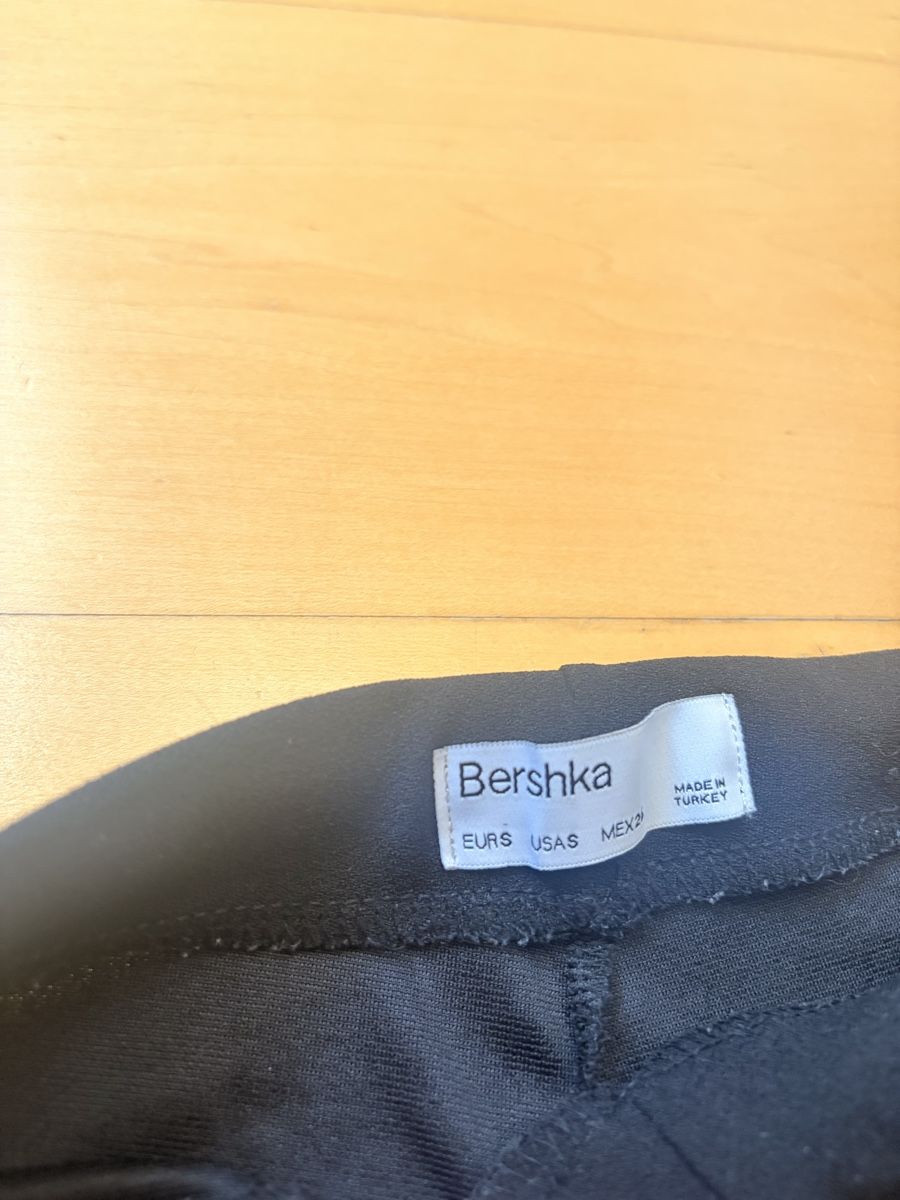 Bershka Leggings: Legging Bershka  – Gebraucht aus Lavigny von Lea_9rxv 2