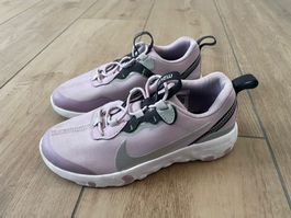 Nike Turnschuhe Gr. 31.5