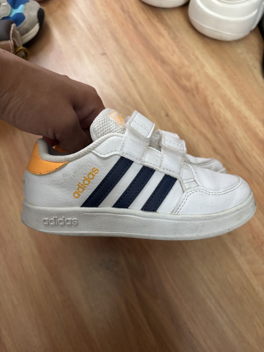 Adidas Scarpe per ragazzi: Kinderschuhe – Usato da volketswil venduto da Sisi521 1