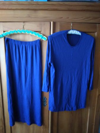 bequemer Jupe + Oberteil von Beldona 40/42 für 12.--Fr