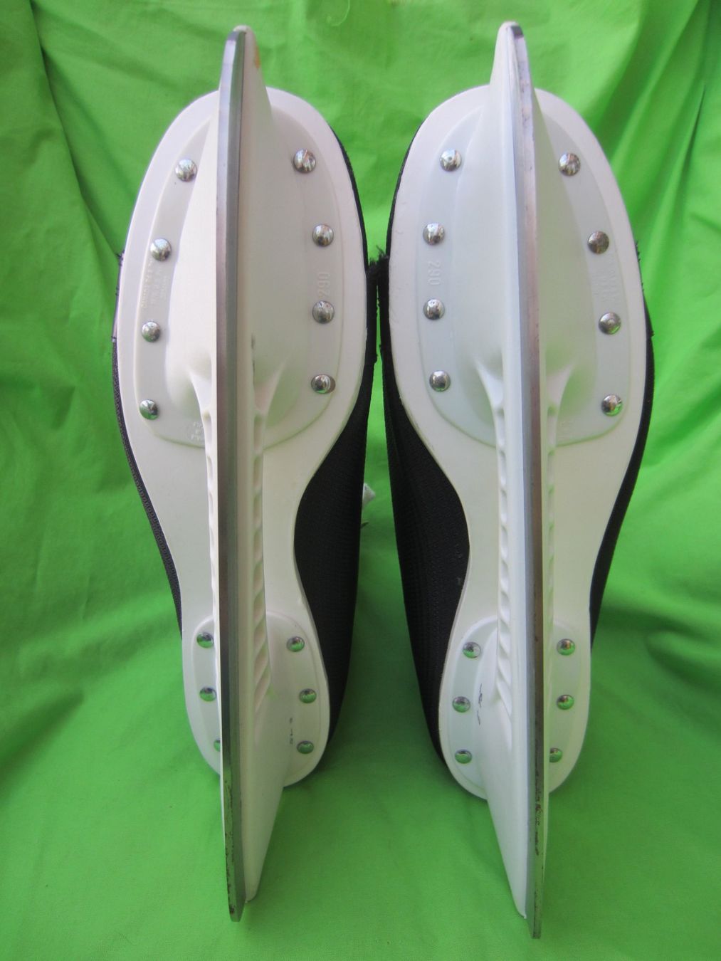 Pattini da ghiaccio: MICRON 550 Schlittschuhe Eishockeyschuhe Fabrikneu Gr.46 – Nuovo e nell'imballaggio originale da Sursee venduto da Tschiger 7
