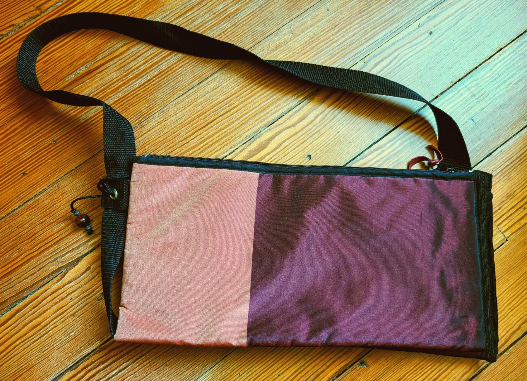 Borse da donna: L'ARTISAN DU LIBAN : Original sac-pochette patchwork irisé – Nuovo e nell'imballaggio originale da Petit-Lancy venduto da lilycerise 9